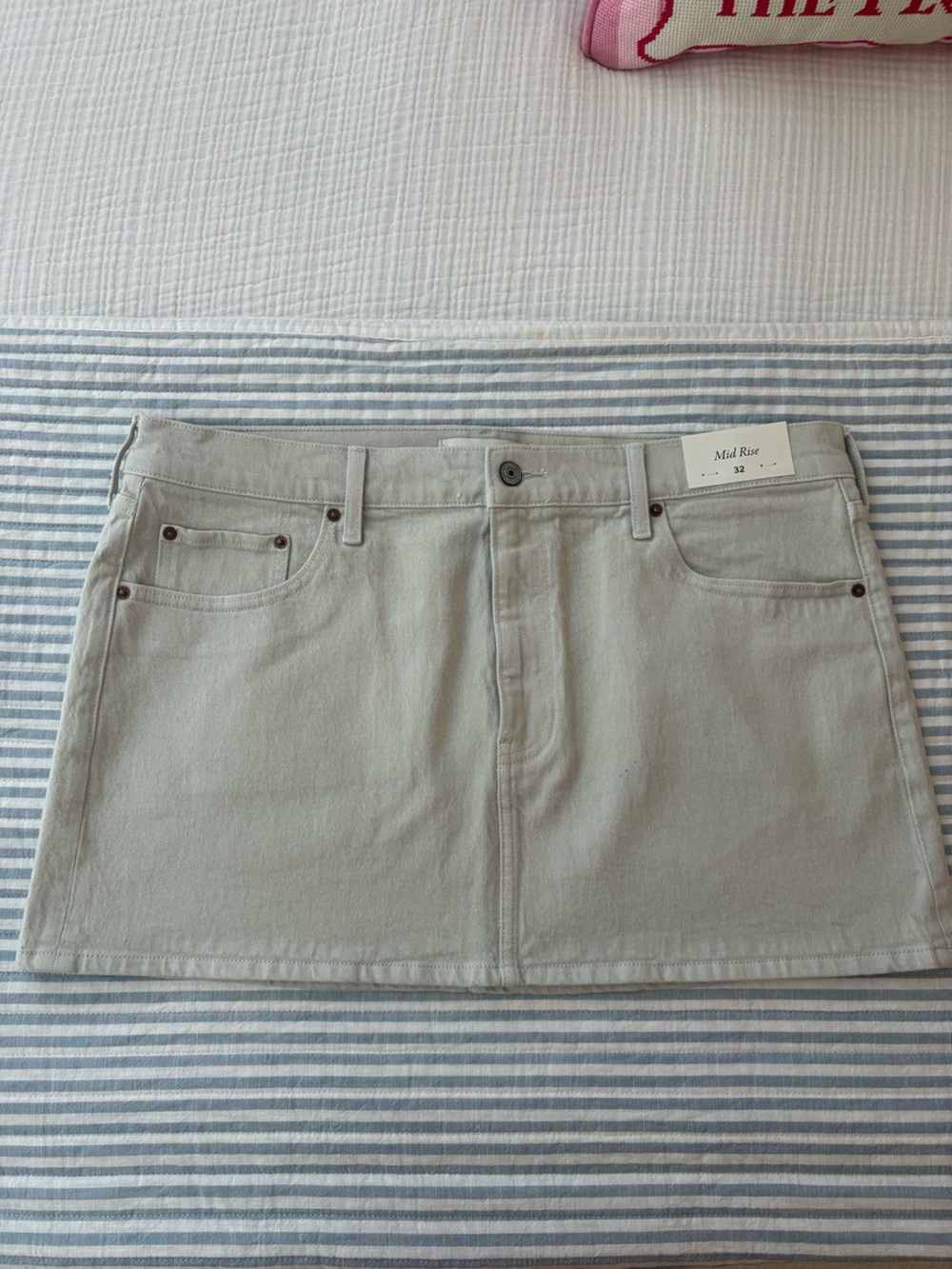 Abercrombie Mid Rise Denim Mini Skirt